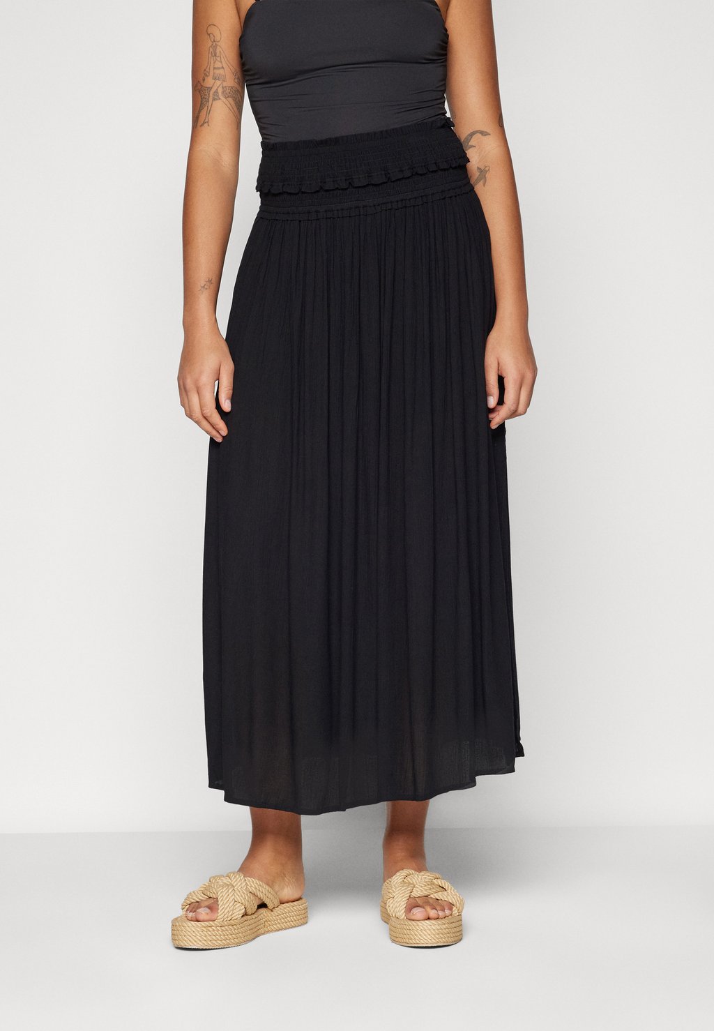 

Юбка плиссированная DEVYN MAXI SKIRT O'Neill, черный
