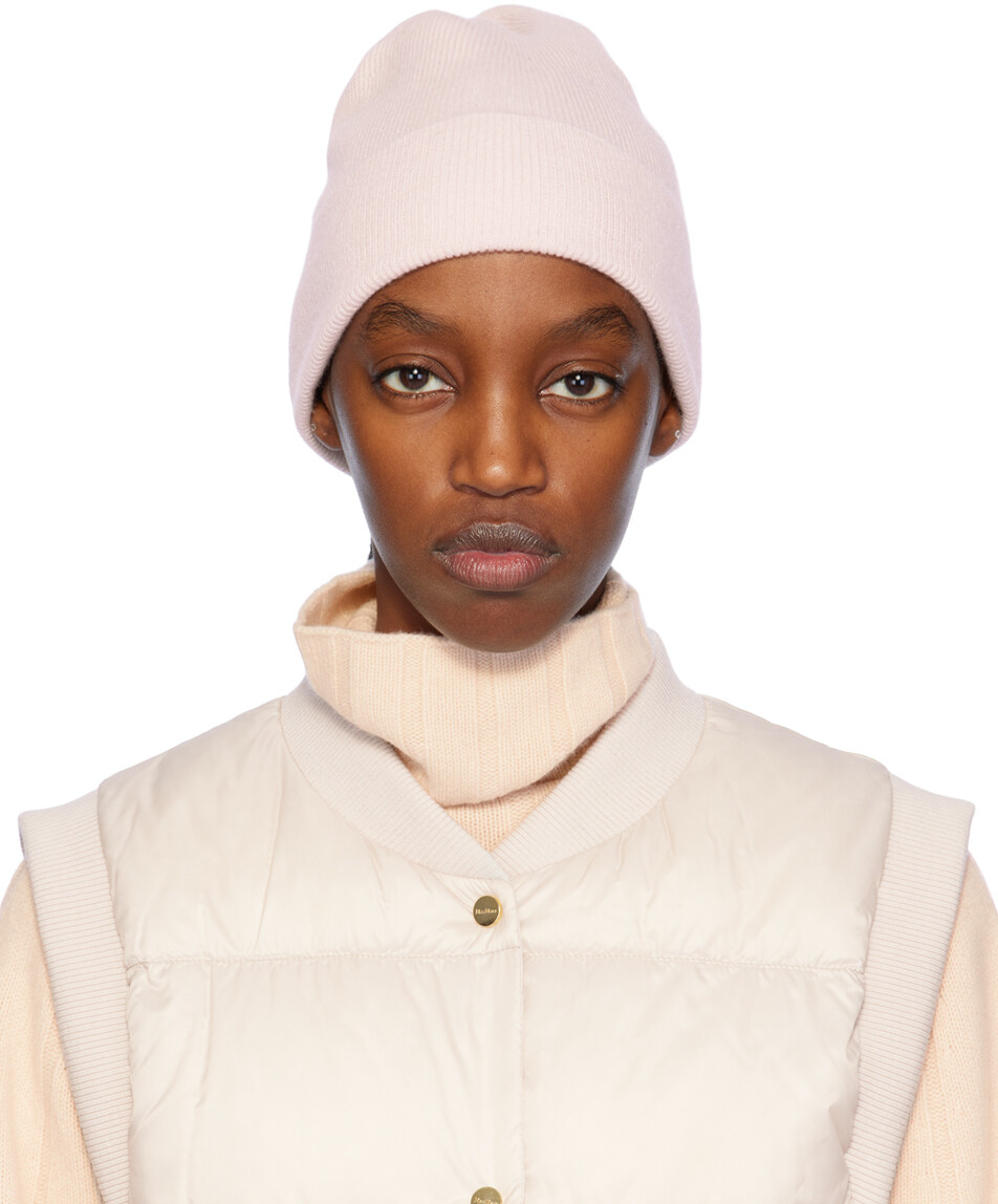 

Розовая шапка в стиле денди Max Mara