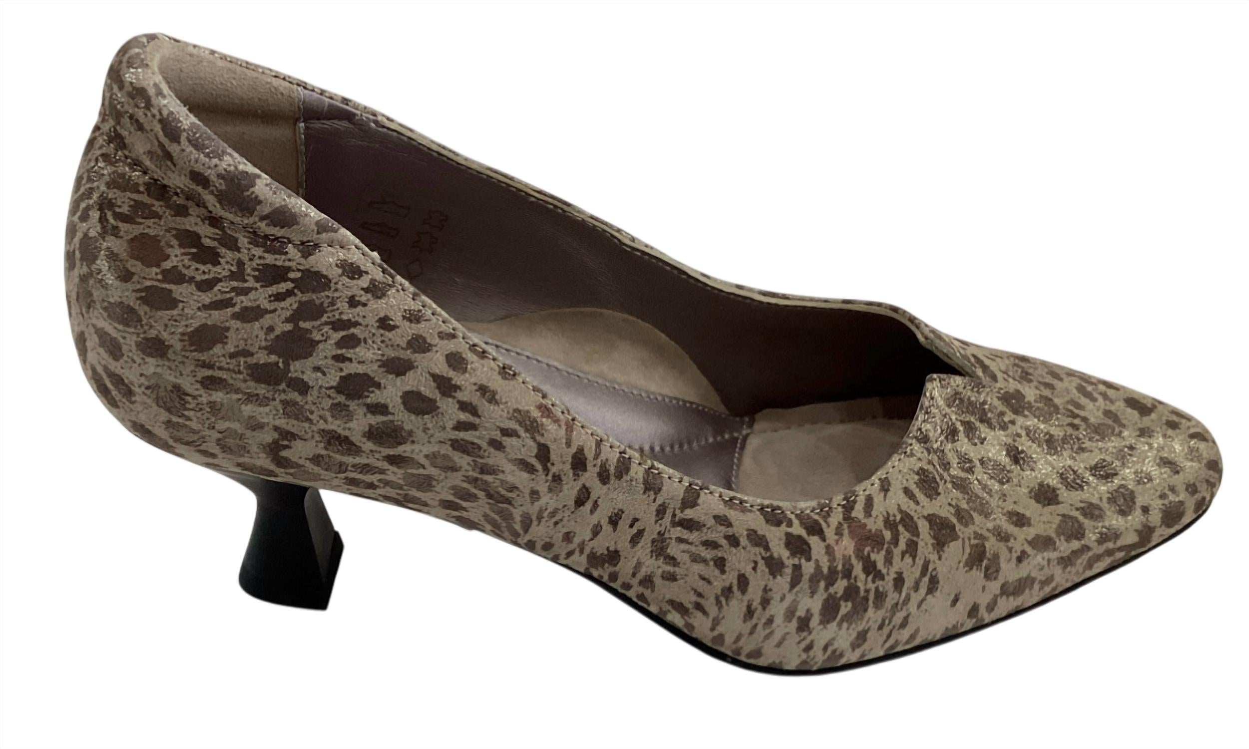 Женские туфли Mia Pump в цвете Sahara Bella Comforto, Sahara