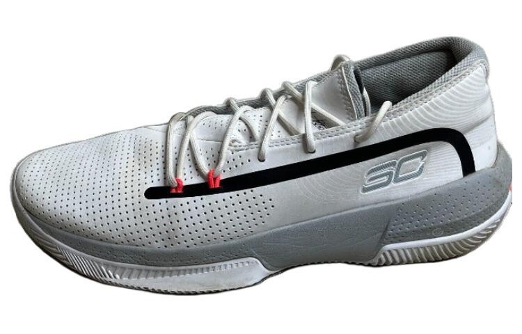 

Мужские баскетбольные кроссовки Under Armour Sc 3Zer0 Iii