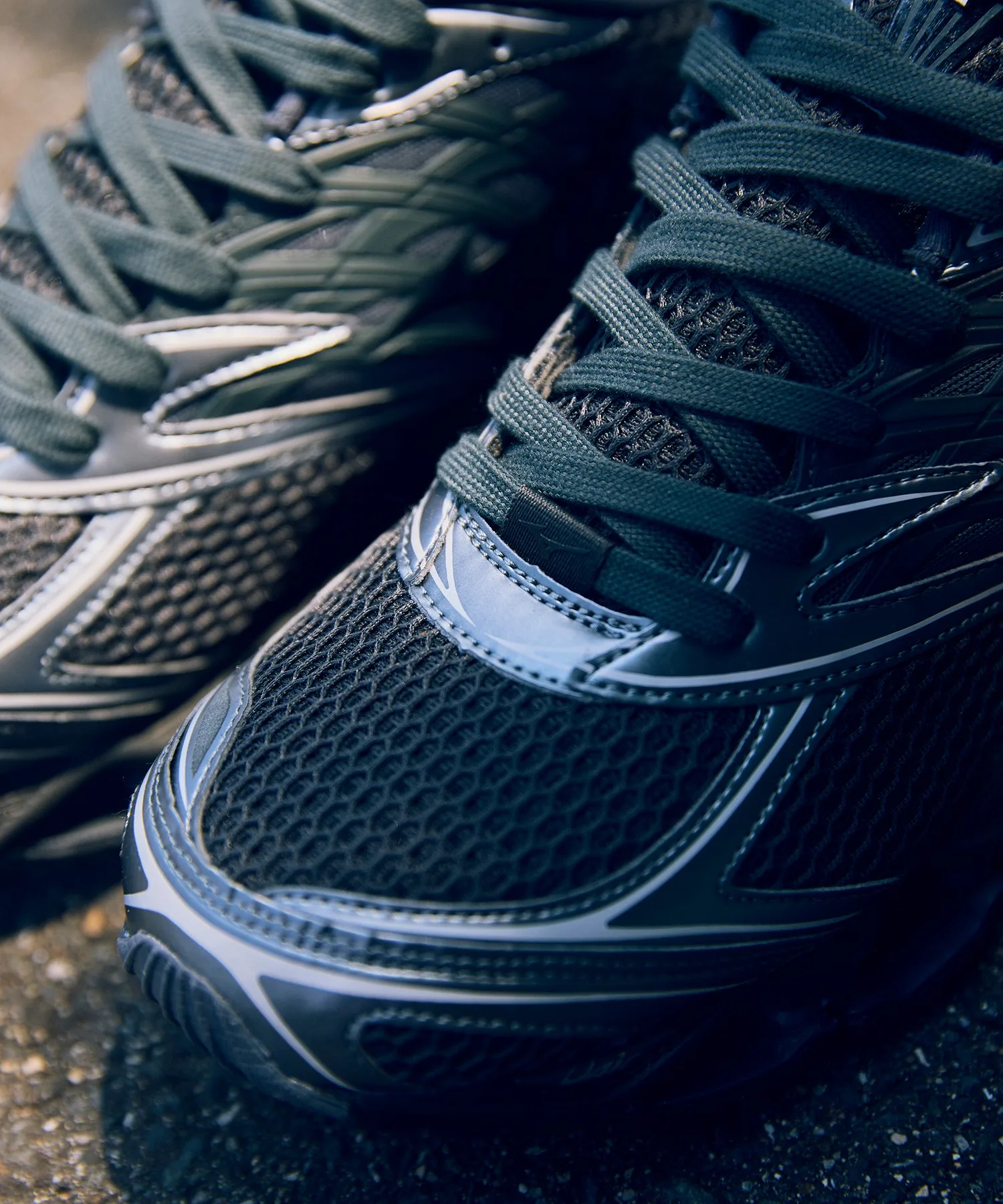 Унисекс кроссовки MIZUNO Wave Prophecy LS для спорта и повседневной носки серые — фото 3