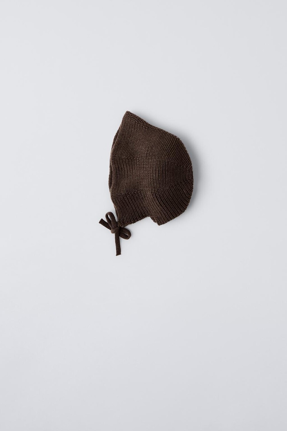 

Вязаная шапка ZARA, цвет chocolate brown