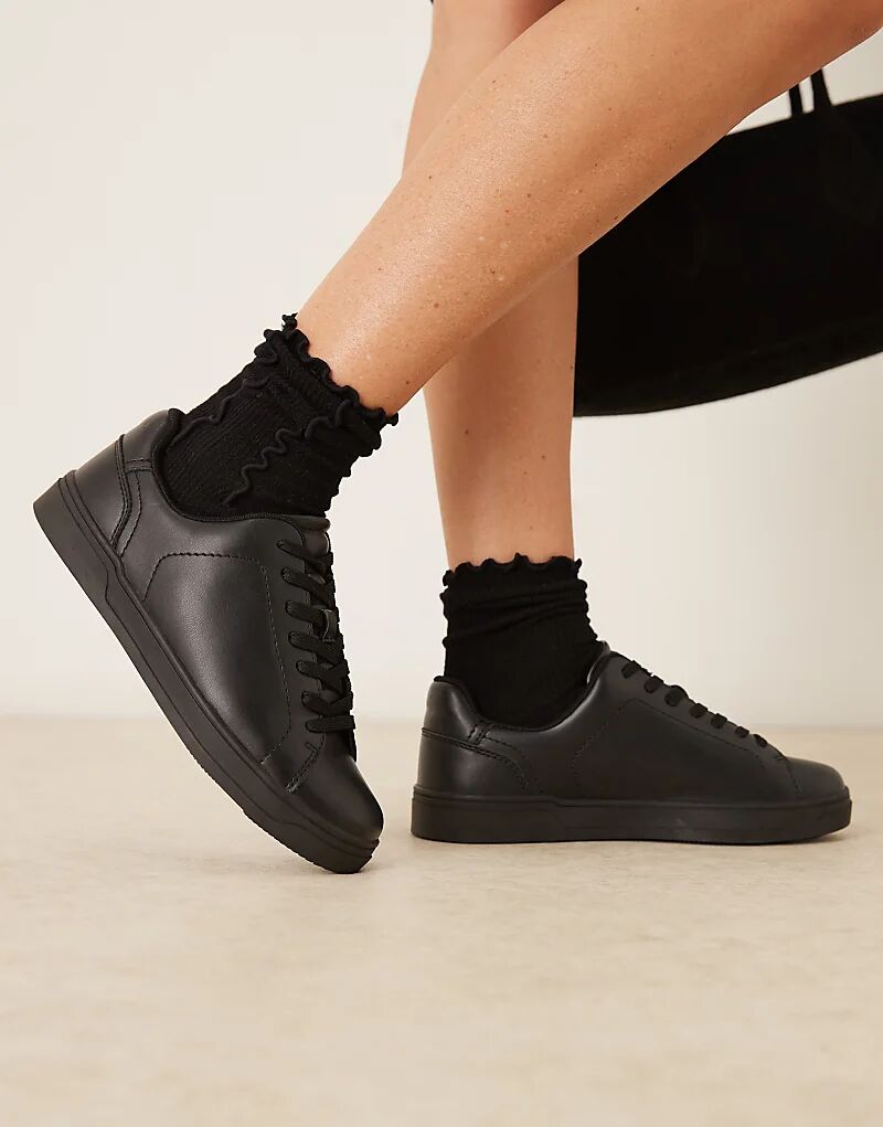 Кроссовки ASOS DESIGN Delta со шнуровкой черного цвета