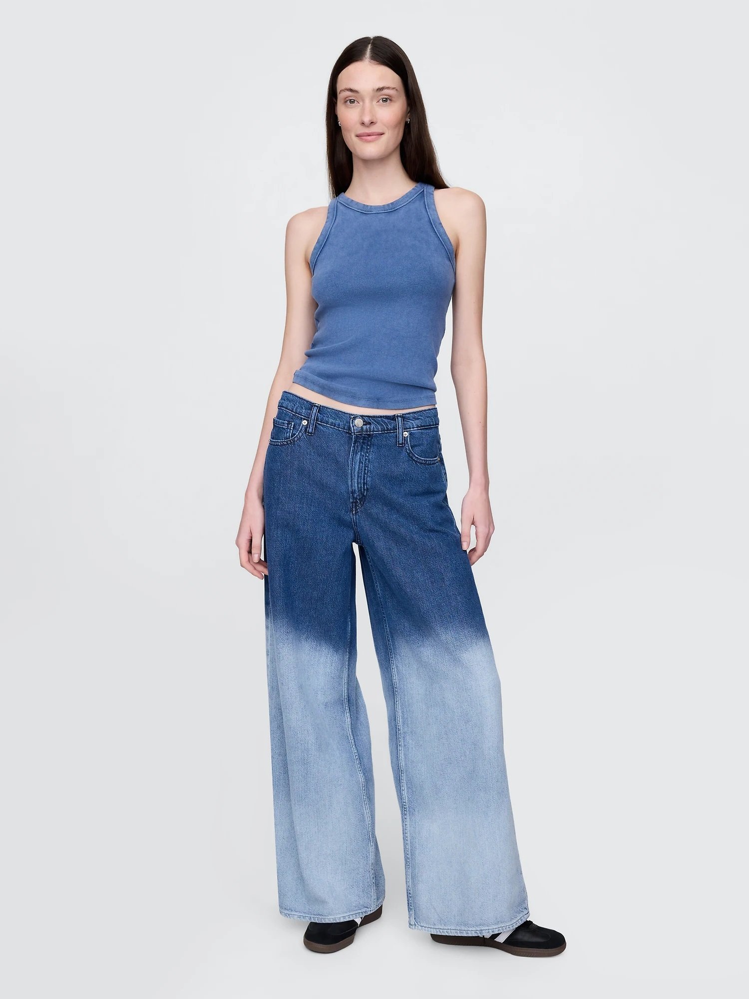 (W) Джинсы средней посадки, ультрамягкий, свободного кроя GAP, MEDIUM_INDIGO_1