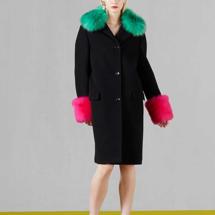 Пальто женское черное Gucci — фото 2