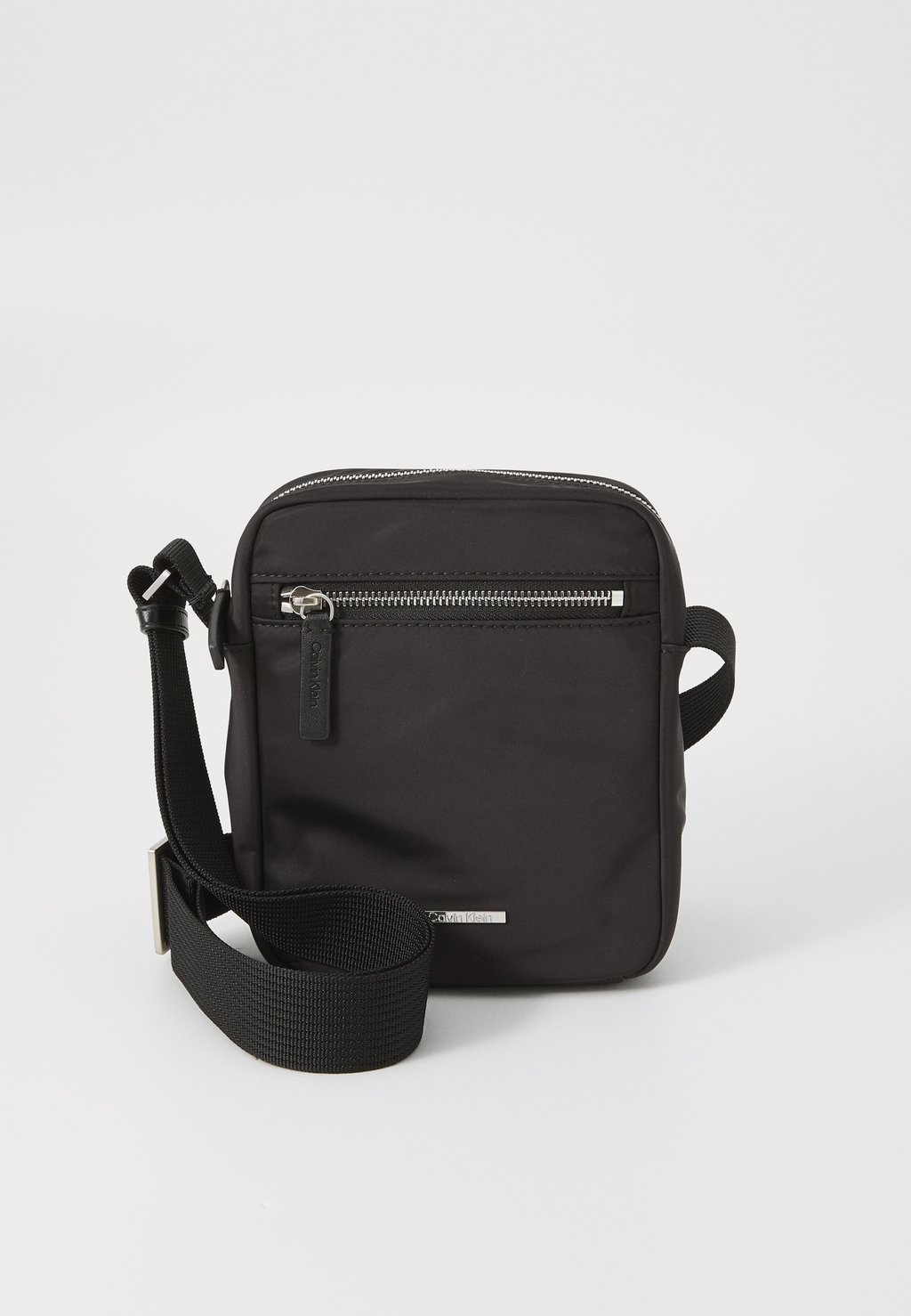 

Сумка через плечо SLEEK REPORTER - Across body bag Calvin Klein, черный