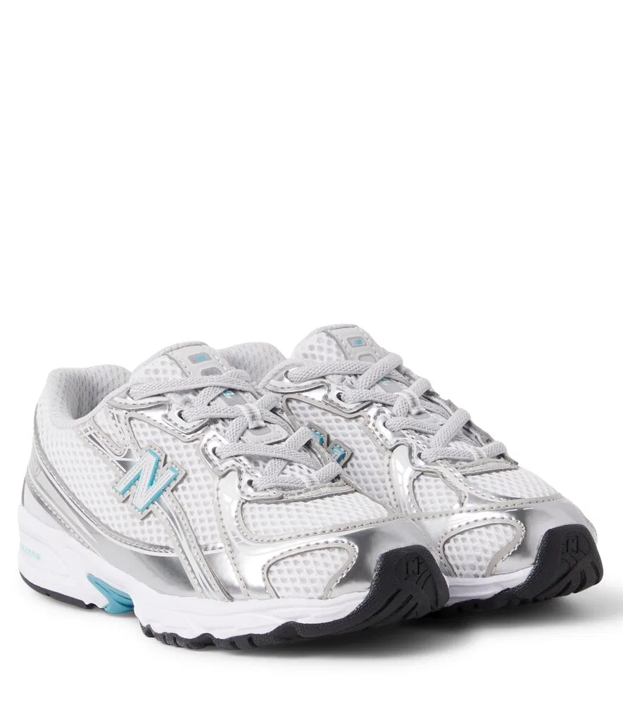 740 кроссовок New Balance Kids, серебро