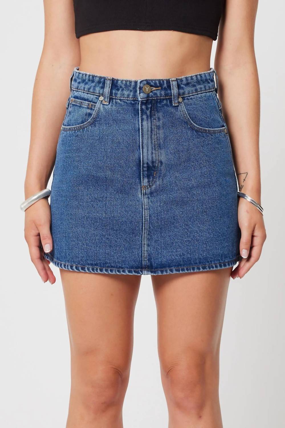 

Юбка Aline в оттенке Reese Wash Abrand Jeans