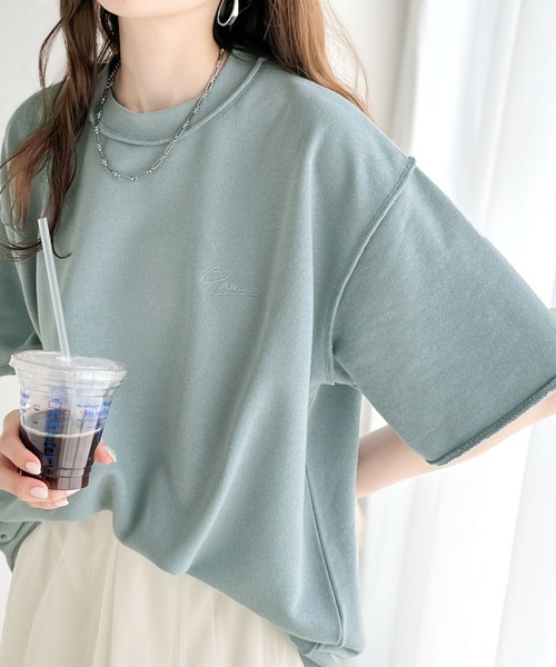 

Флисовая футболка с короткими рукавами, перекрученными манжетами и вышивкой Classicalelf