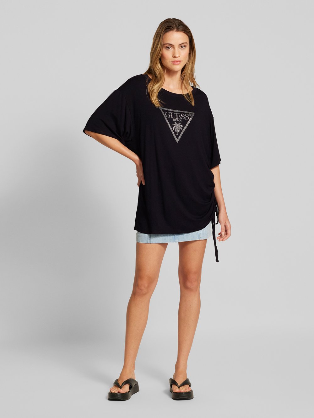 

Футболка оверсайз со стразами Guess, черный