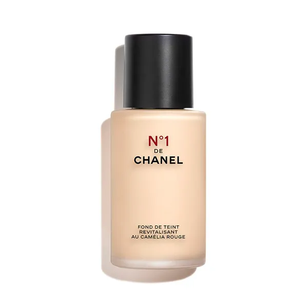 

ОСВЕТЛЯЕТ – УВЛАЖНЯЕТ – ЗАЩИЩАЕТ N°1 DE CHANEL FONDO DE MAQUILLAJE BD121 Chanel, B10