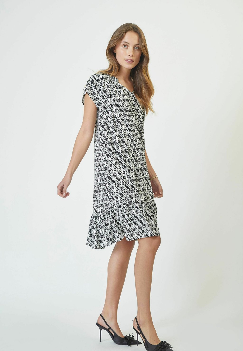 

Повседневное платье SUNRISECC CROP SOFIA DRESS Co'couture, белый