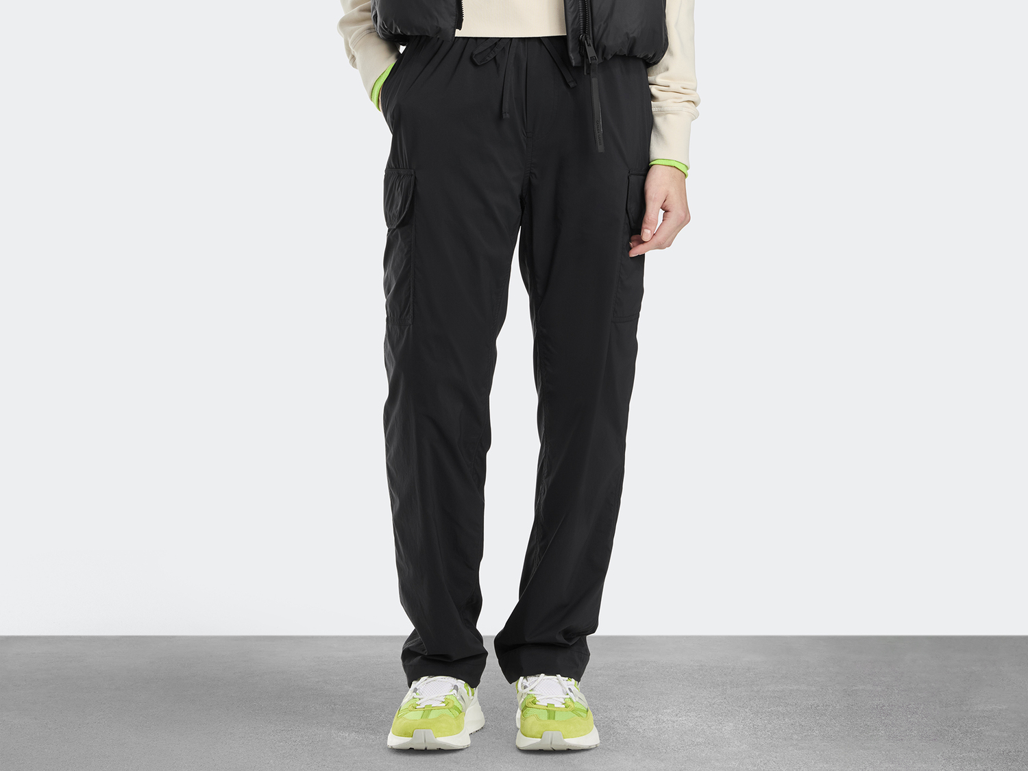 

Брюки Canada Goose Kaslo, черный