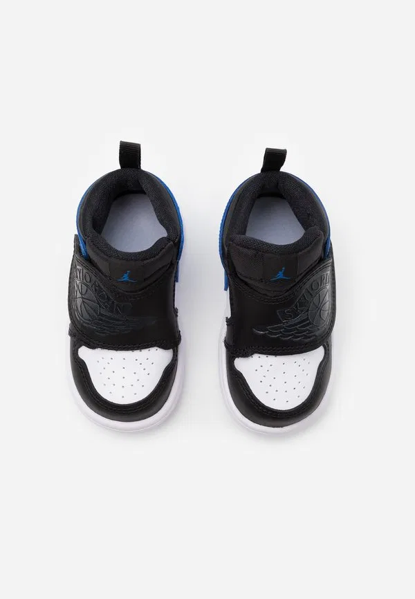 Кроссовки sky jordan 1 Jordan, White/Sport Blue/Black — фото 4