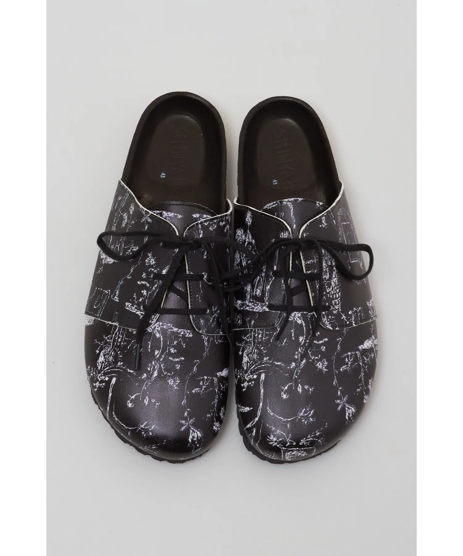 Мужские мюли SHINYAKOZUKA POSTMAN MULE WITH PRINTING — фото 3