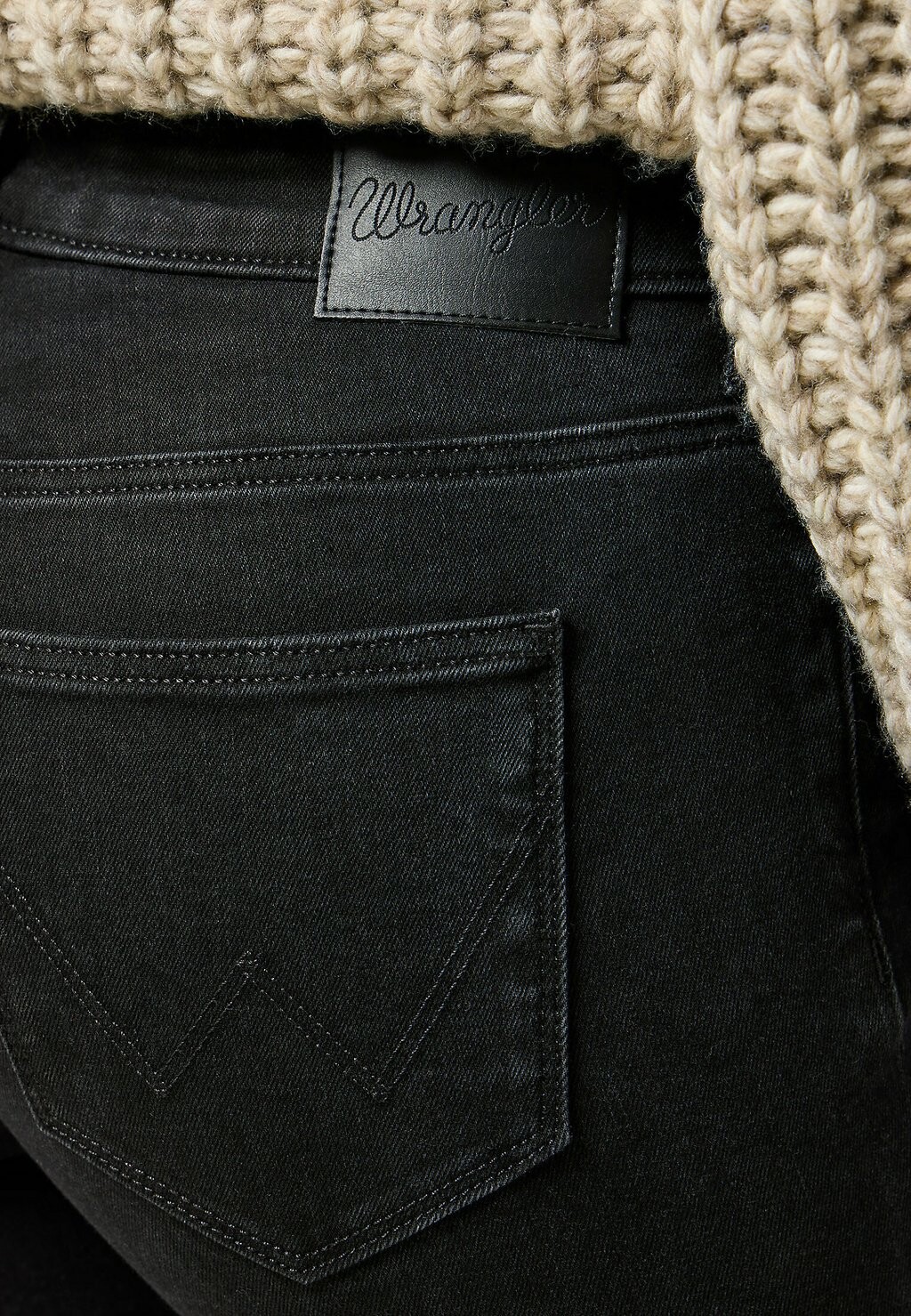 

Джинсы Bootcut Wrangler, цвет Black Denim