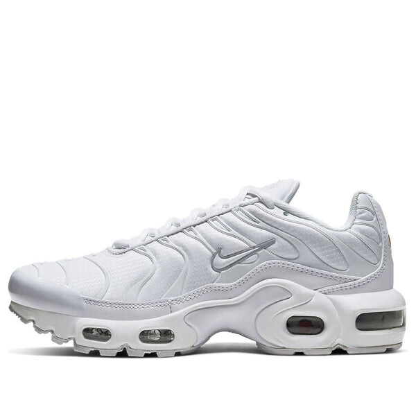 

Кроссовки air max plus Nike, белый