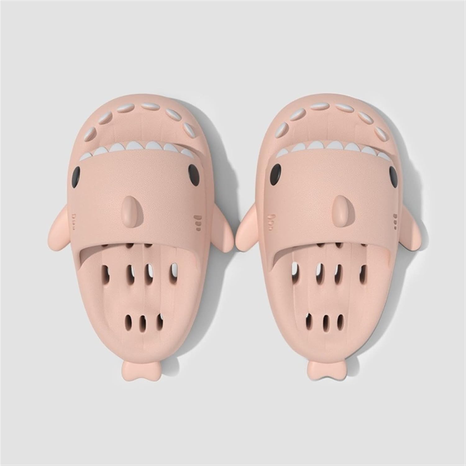 

Шлепанцы с акулами для всей семьи Lvoup