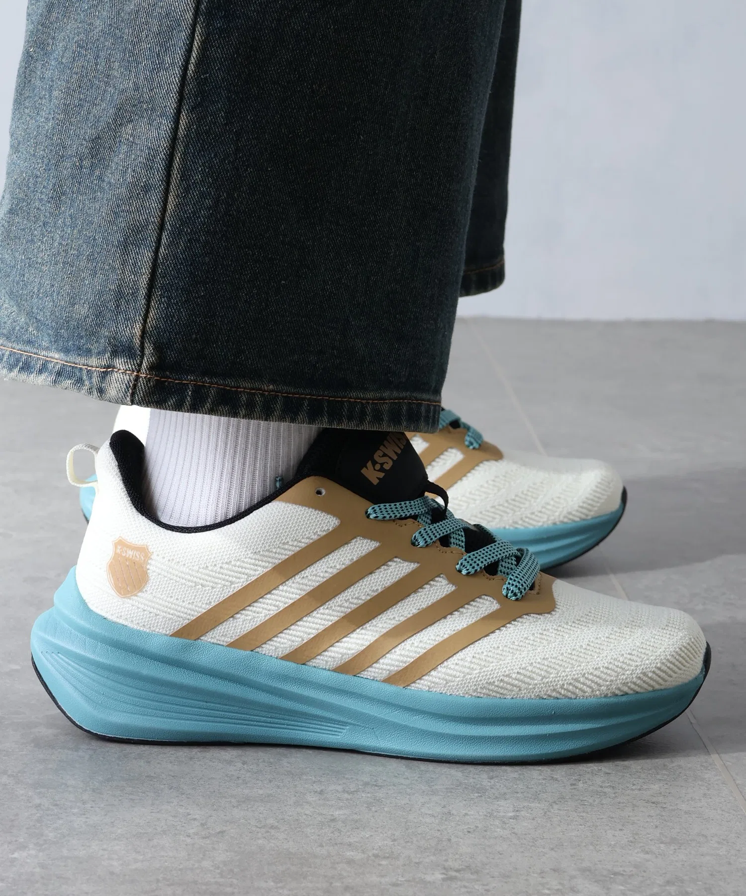 Мужские и женские кроссовки K-SWISS AeroKnit Low Cut — фото 4