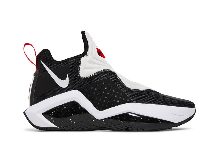 

Кроссовки LeBron Soldier 14 'Black White', черный