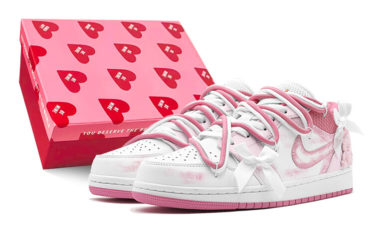 

Кроссовки Air Jordan 1 Vintage Basketball Shoes Women's Low-top White, розовый