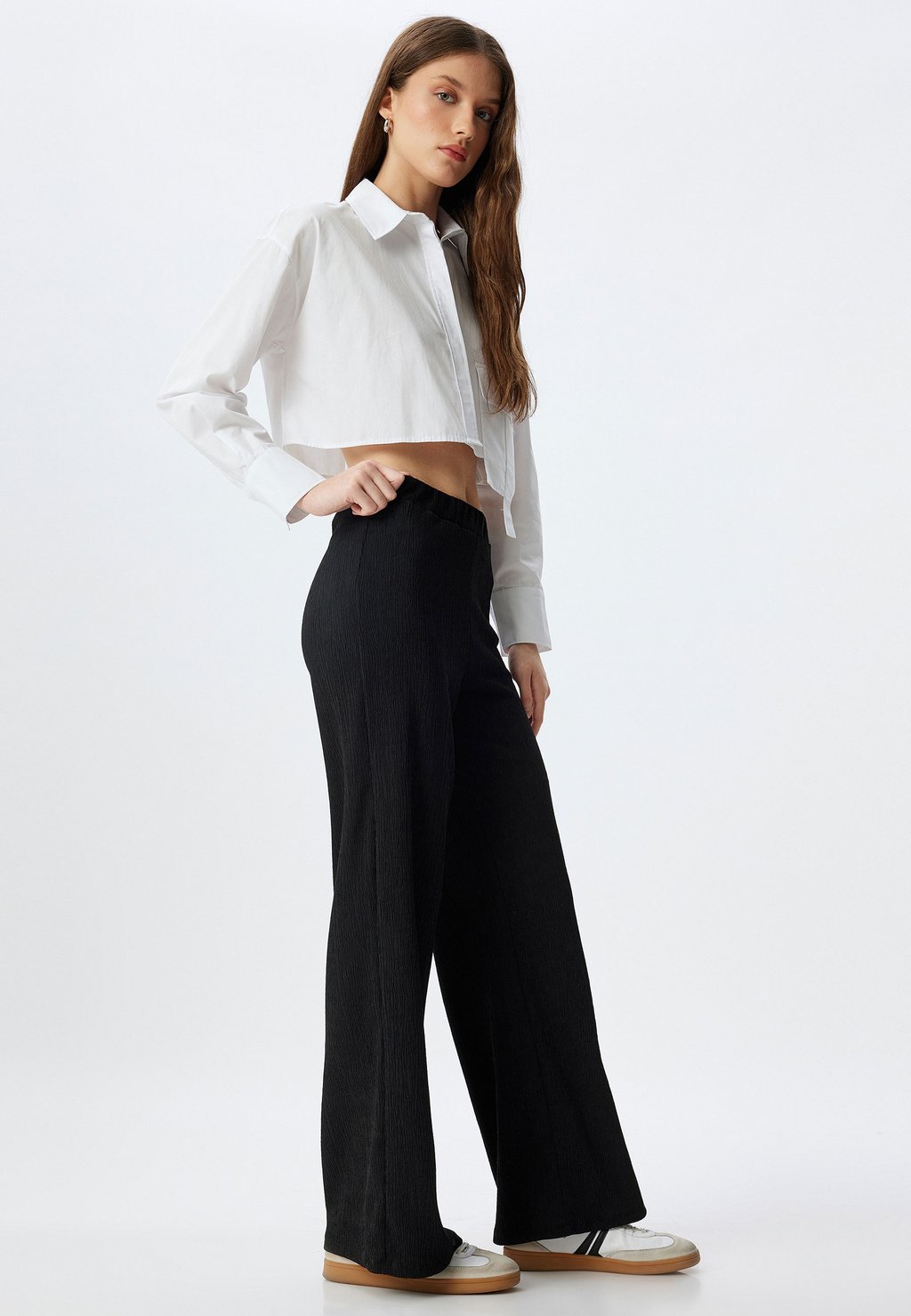 

Брюки WIDE LEG Koton, черный
