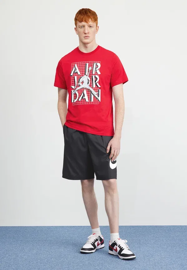 Шорты Nike Sportswear Club Short WVN, черный/белый — фото 2