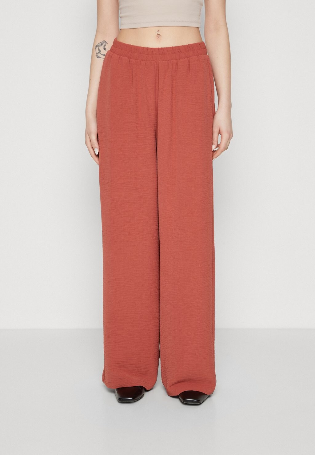 

Брюки VMALVA WIDE Vero Moda, цвет marsala