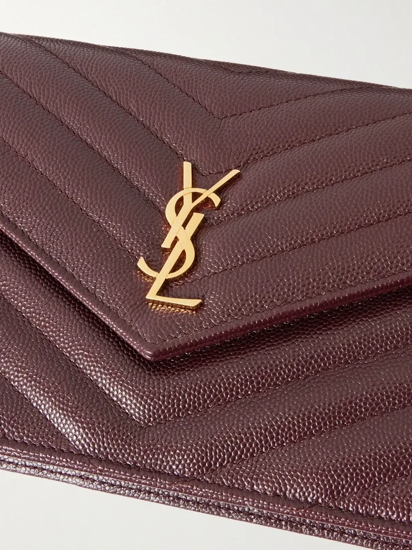 Мини-кошелек с цепочкой Cassandre Envelope из стеганой кожи SAINT LAURENT, бордовый — фото 3