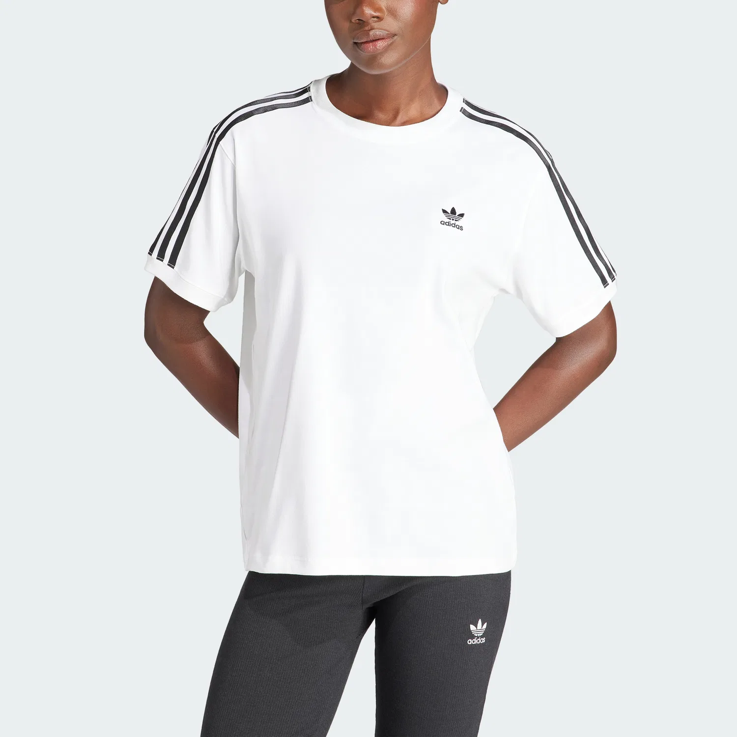 Женская футболка с тремя полосками от Adidas