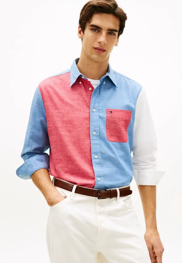 Рубашка из шамбре свободного кроя с цветовыми блоками Tommy Hilfiger, Red Chambray Blocking