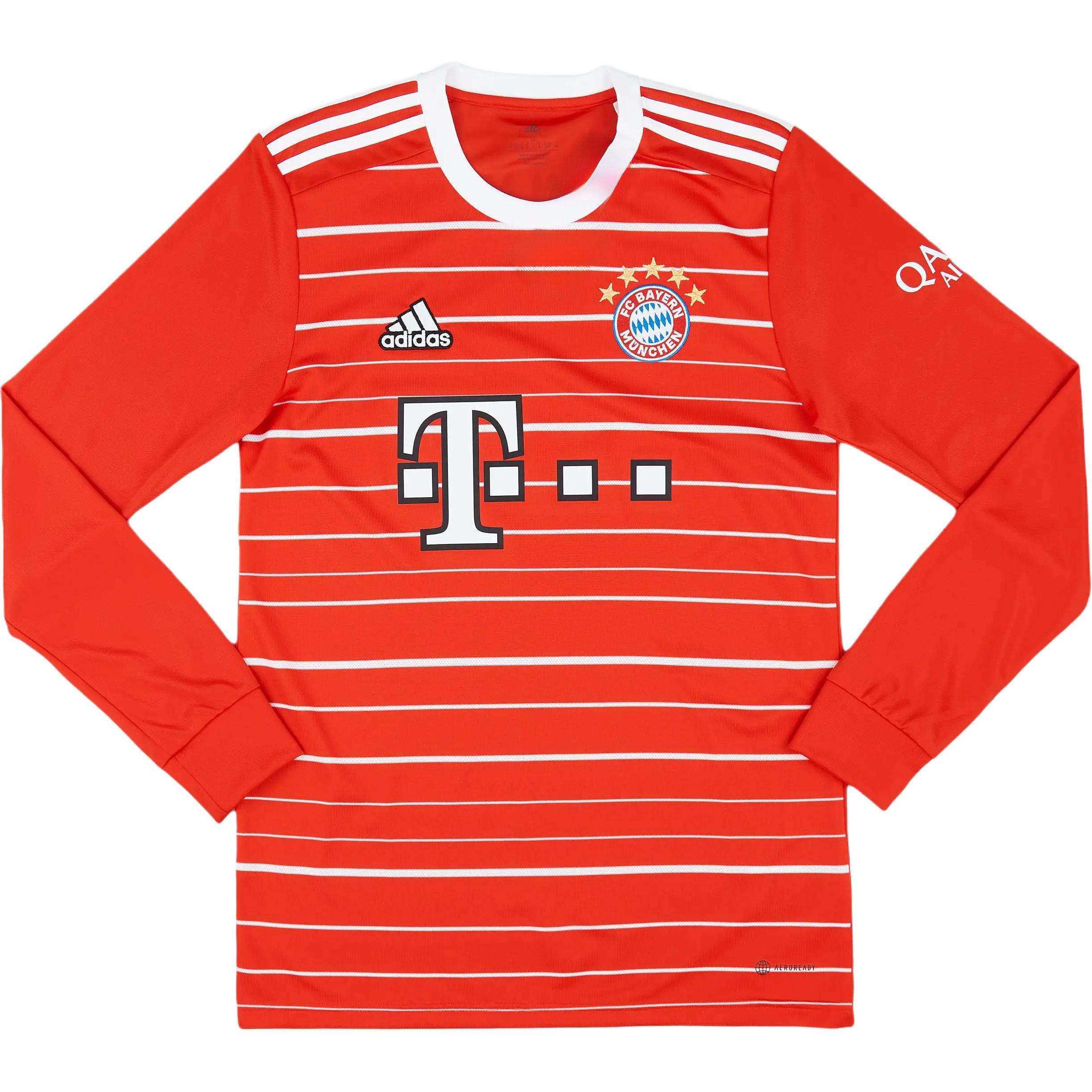 

Adidas Футболка Bayern Munich черная мужская красная