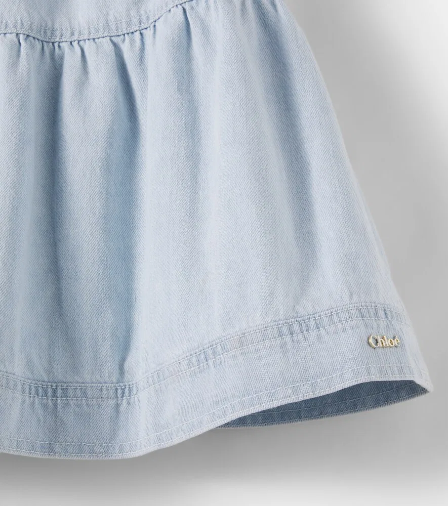 Джинсовое платье с оборками Chloé Kids, синий — фото 4