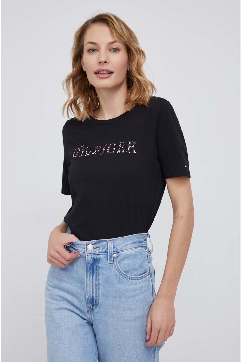 

Футболка Tommy Hilfiger, черный