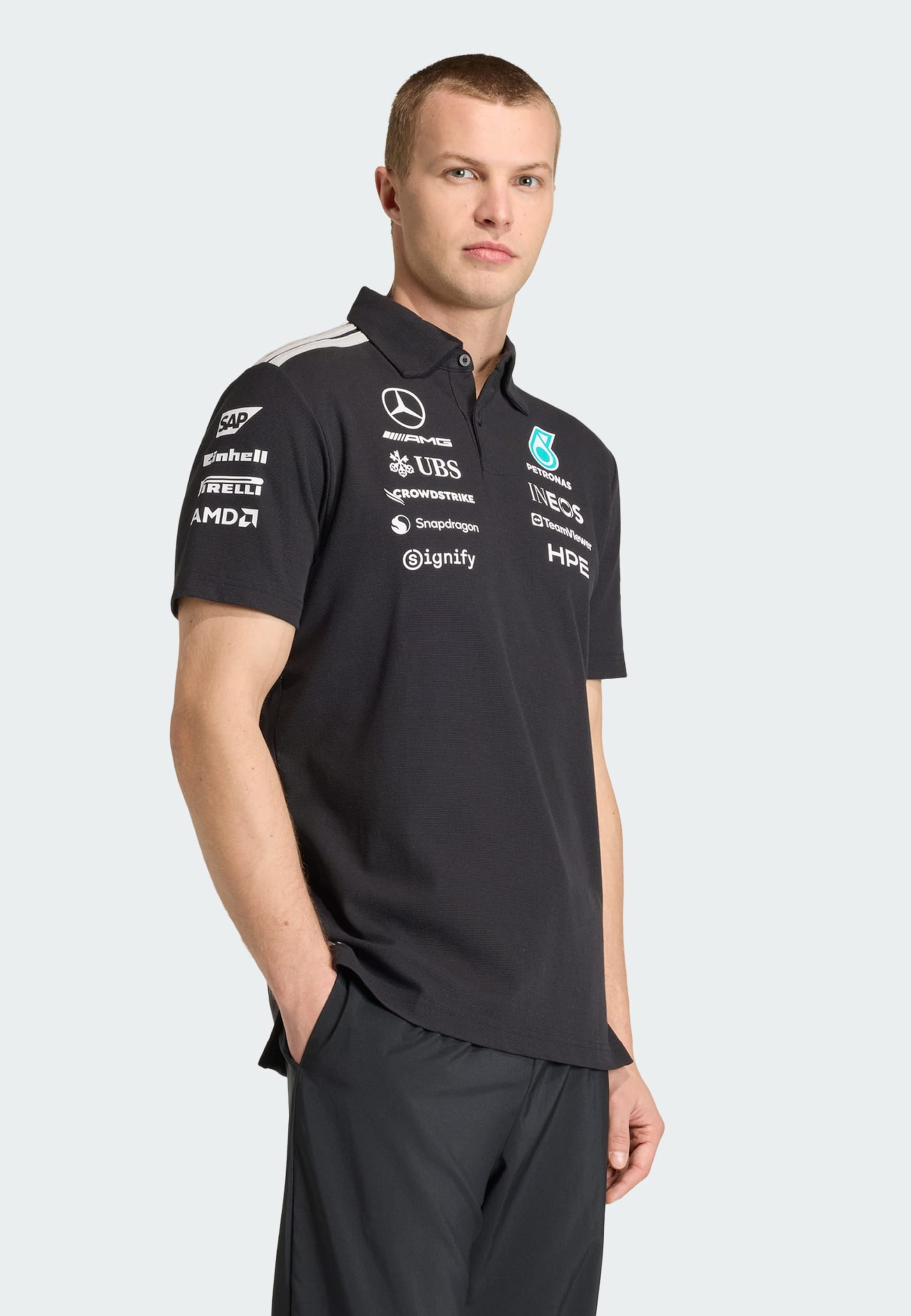 Adidas Performance Футболка Performance 'Mercedes - AMG Petronas Formula 1 Team Engineers' в черном цвете — фото 2