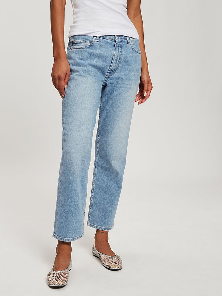 

Джинсы - стандартного кроя - светло-голубого цвета Cross Jeans