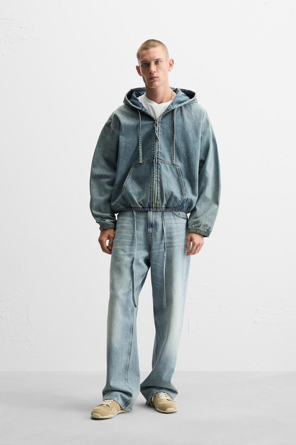 

Джинсовая толстовка с капюшоном ZARA, синий