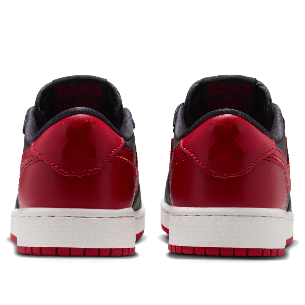 Кроссовки Air Jordan 1 Retro Low OG 'Banned' IW6277-001, красный — фото 4