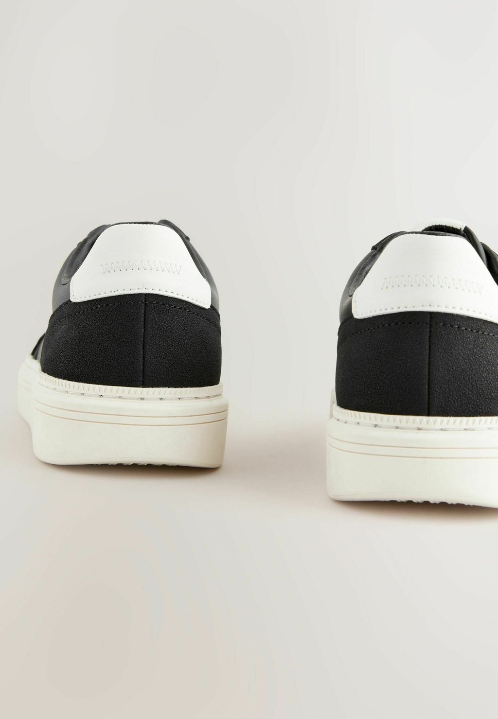 Кроссовки REGULAR FIT Next, черный — фото 4