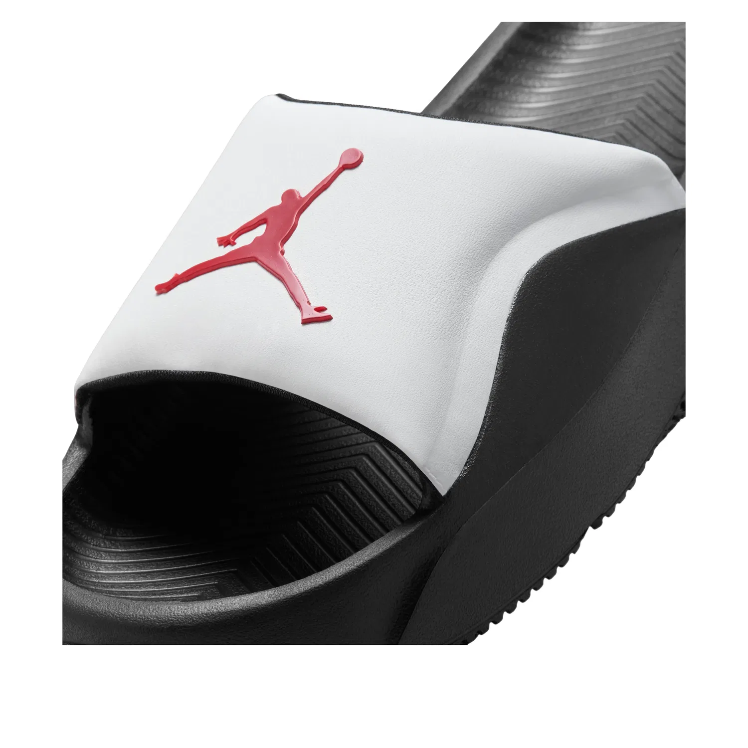 Шлепанцы Air Jordan Franchise Slipper 'White Black Gym Red' HF4490-101, белый — фото 4