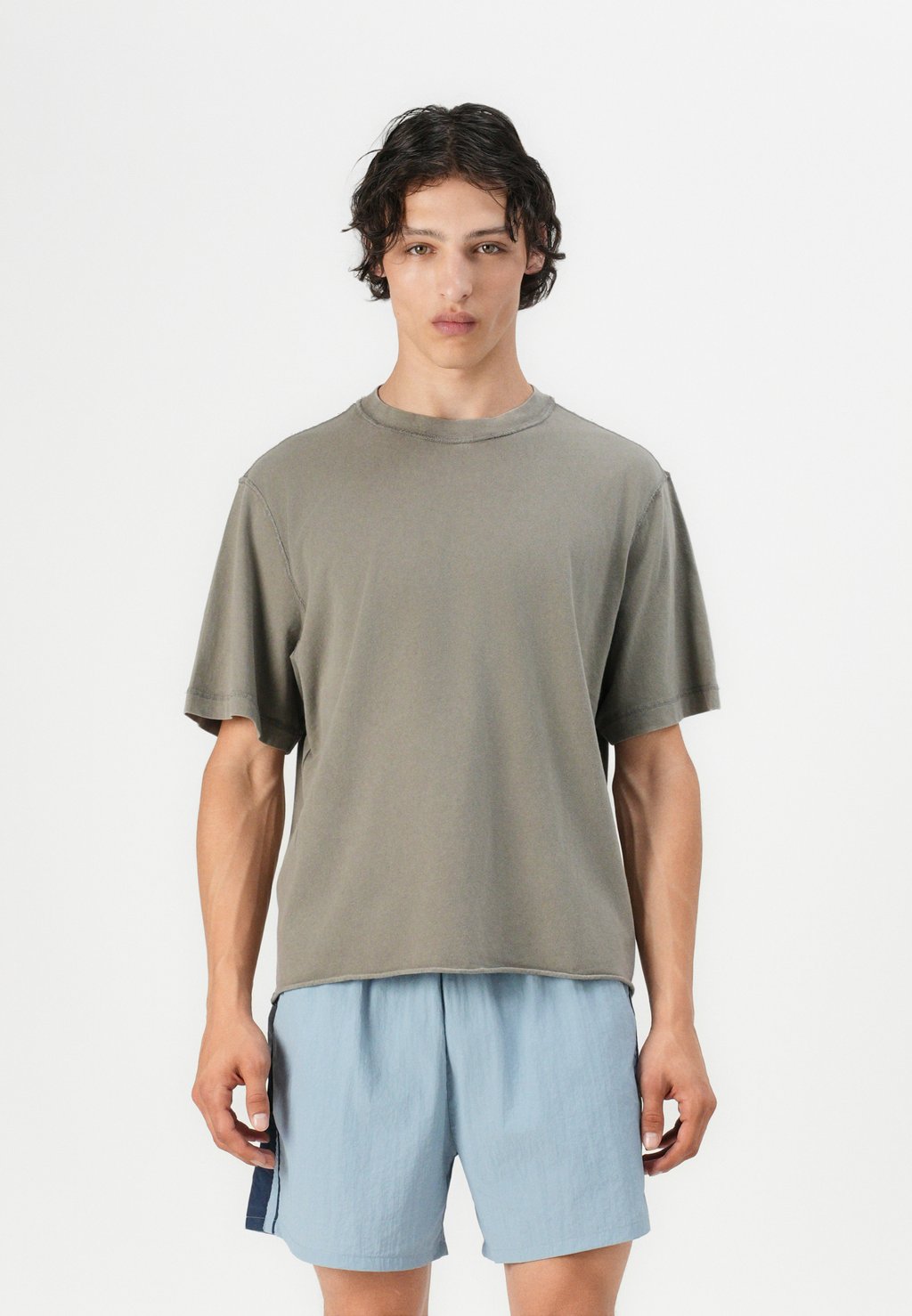 

Базовая футболка CROP Abercrombie & Fitch, серый