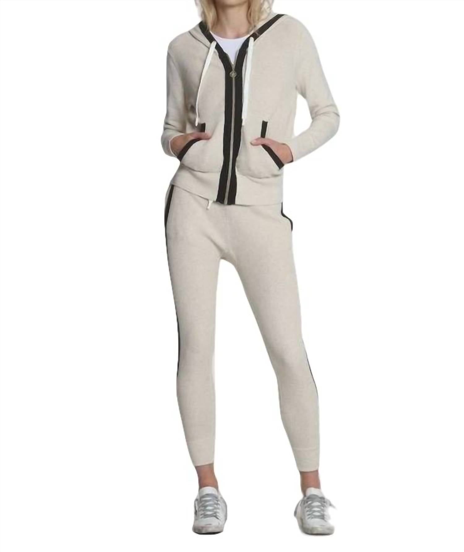 

Slim Waffle Джоггеры в цвете Oatmeal LABEL+thread