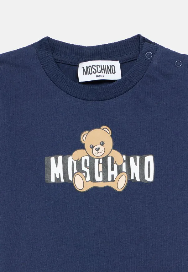 Футболка унисекс с принтом "дополнение к малышу" Moschino, Blu Navy — фото 3