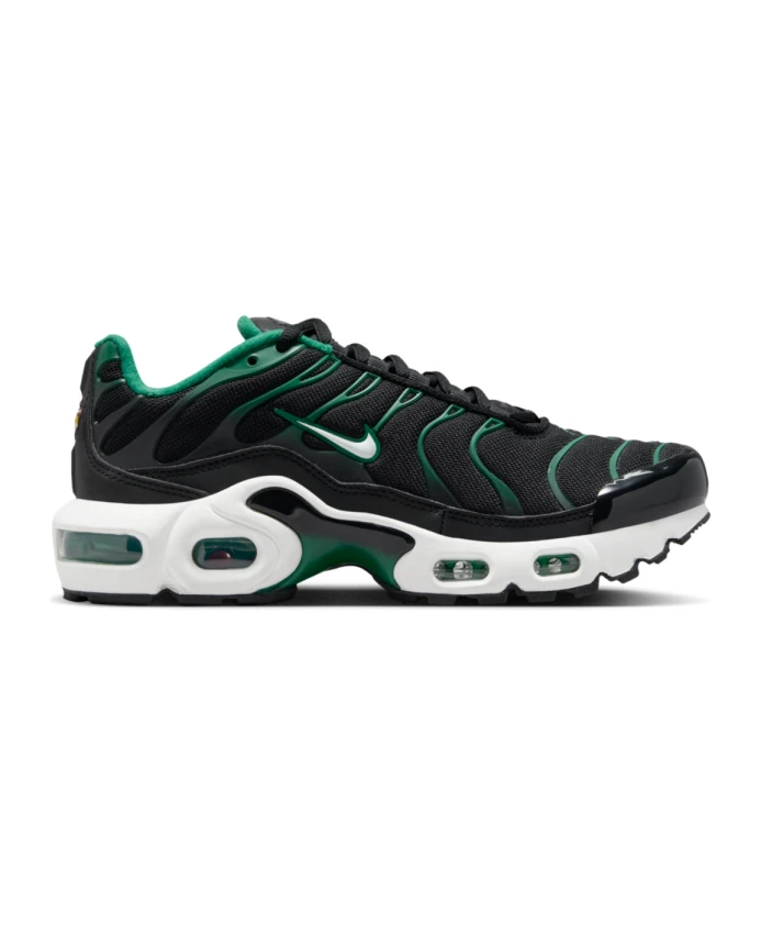 

Черные малахитовые кроссовки, стильные и удобные. Nike, зеленый