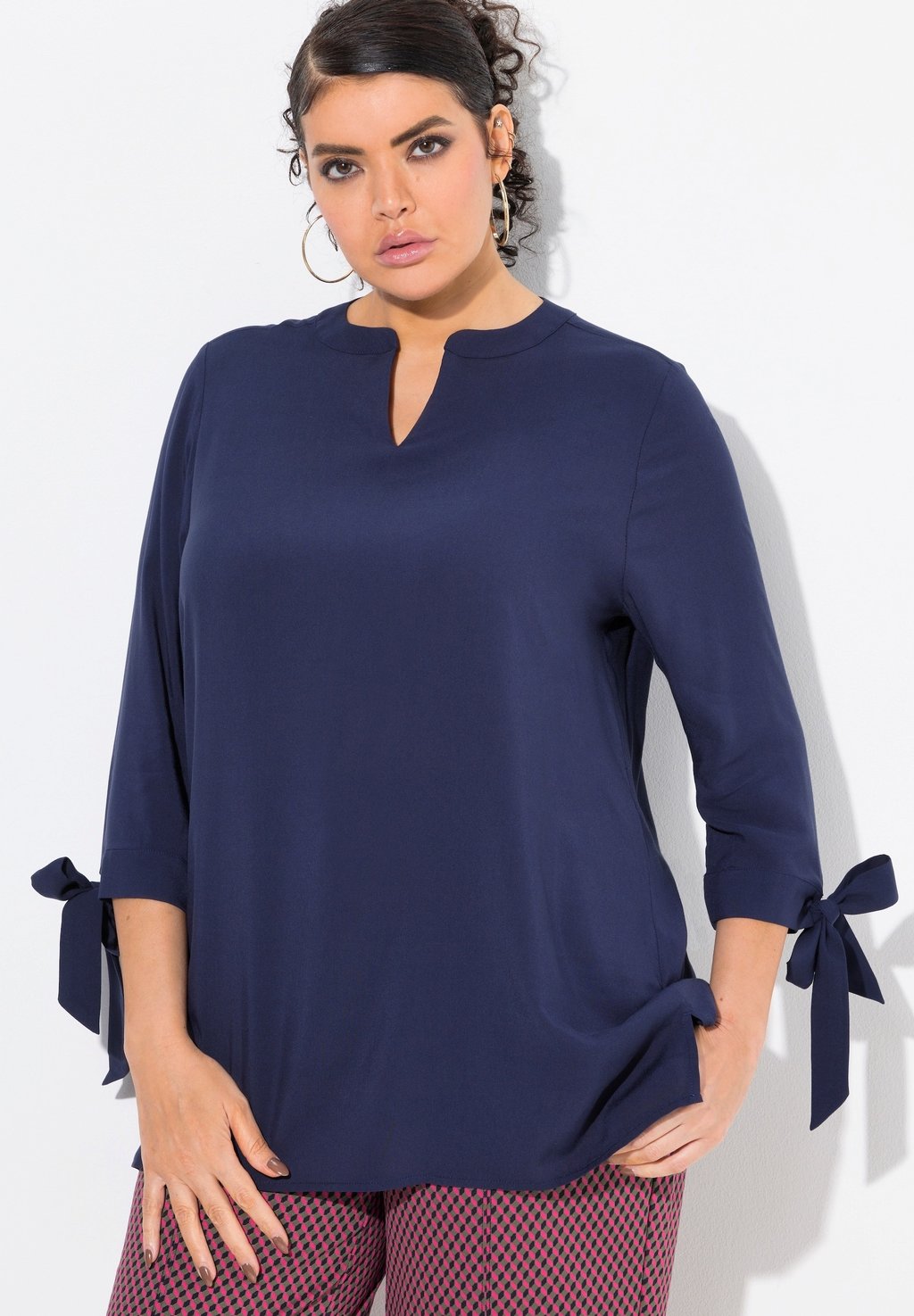 

Блуза BOW CUFF 3/4 SLEEVE Ulla Popken, темно-синий
