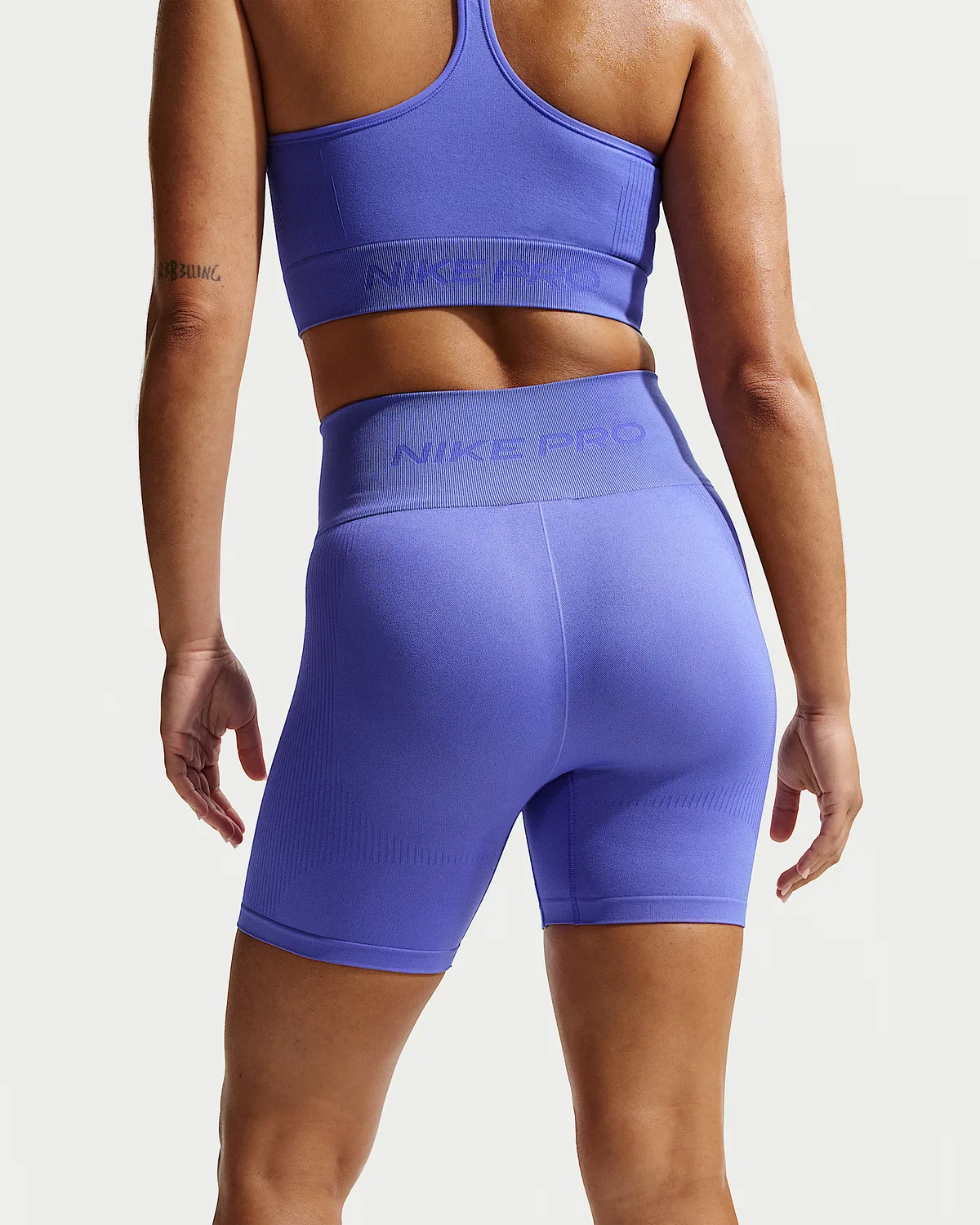 Женские шорты-велосипедки Nike Pro Seamless Dri-FIT с высокой посадкой, 5", Sapphire — фото 3