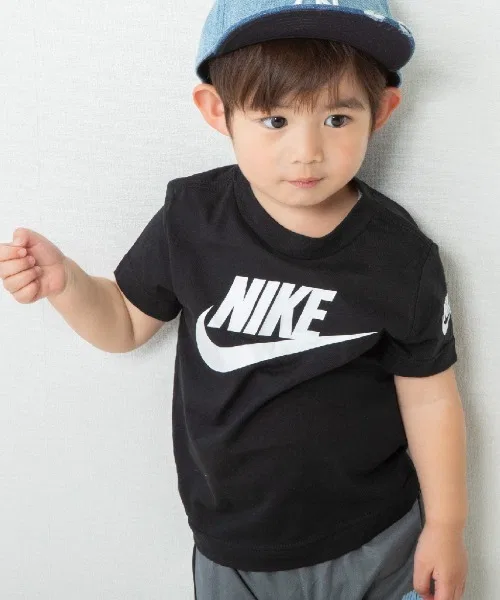 Детская футболка NIKE с логотипом чёрная
