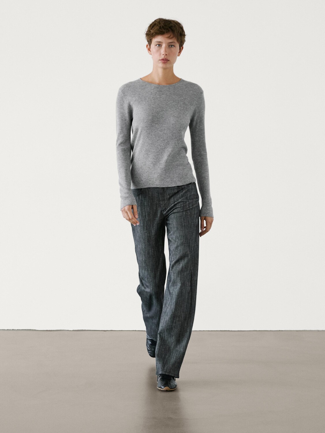 

Шерстяной свитер с ребристым узором Massimo Dutti, серый