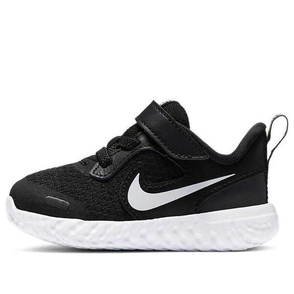 

Революция кроссовок 5 Nike, черный
