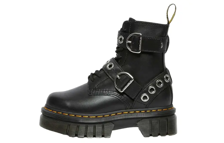 

Ботинки Dr.Martens Classic Martin Boots Black Women's